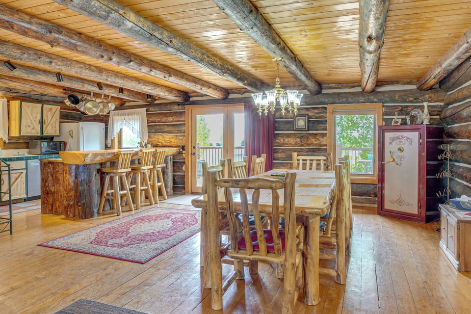 Dining Area | 1st Floor