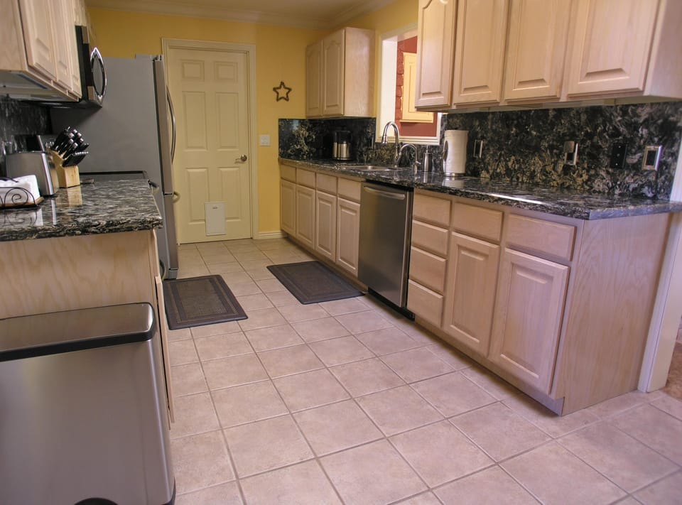 COPPER STAR: Kitchen