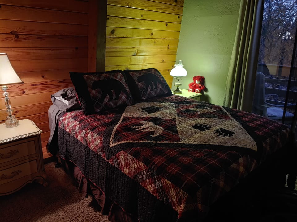 New Queen size mattress 