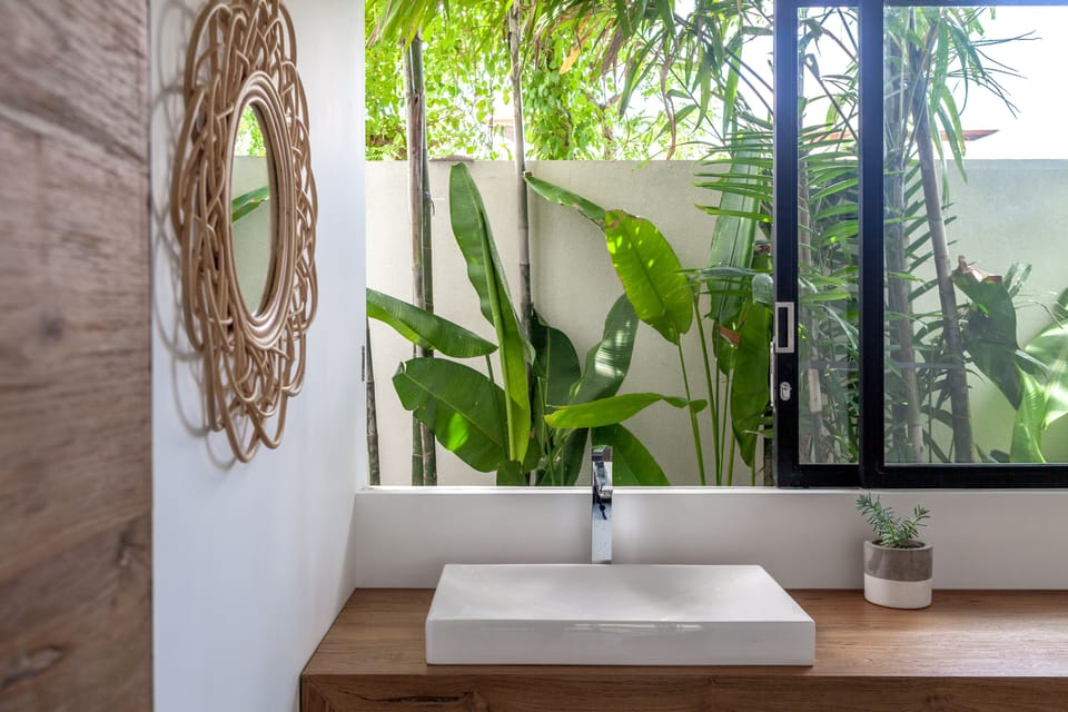 4BR Luxury Villa | BBQ, Hammock, Pool, Gazebo, Kids Room, Concierge, Chef on Request | Bathroom sink