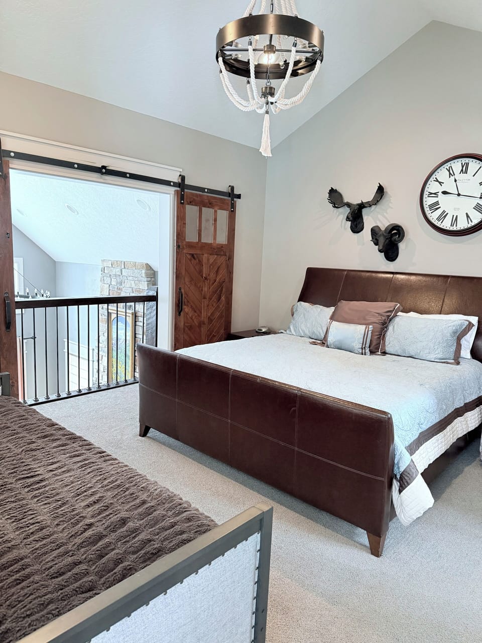 Upstairs King Bedroom w/Daybed and Ensuite