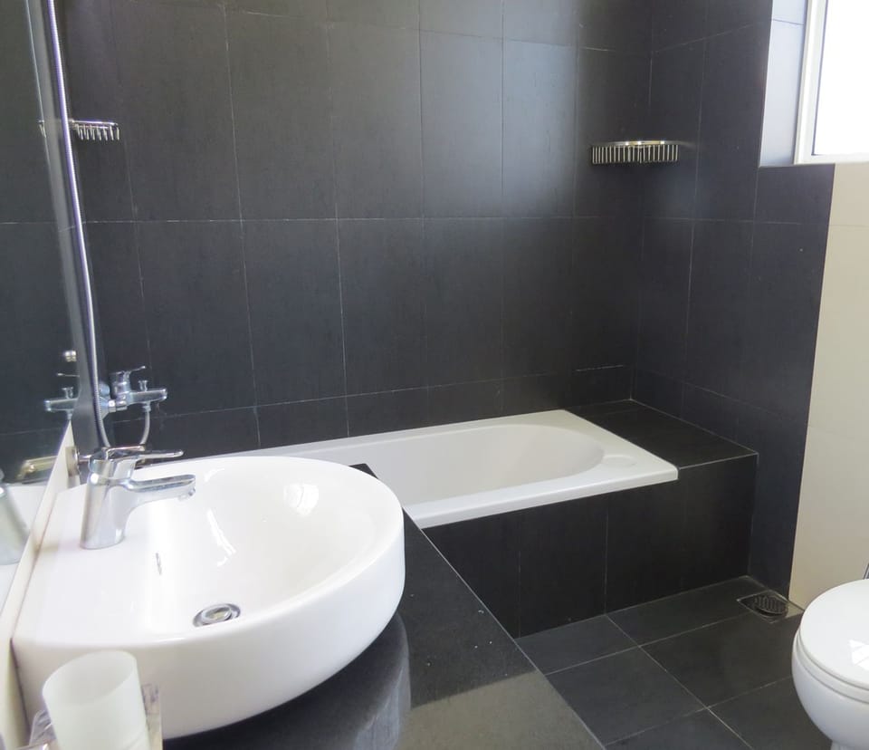Free toiletries, slippers, bidet, towels