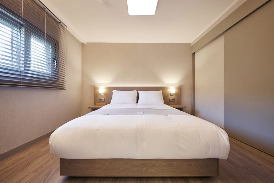 SUITE+(PLUS) | Free WiFi, bed sheets