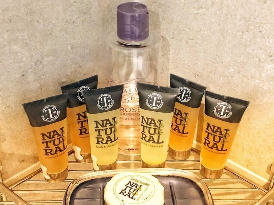 Bathroom amenities