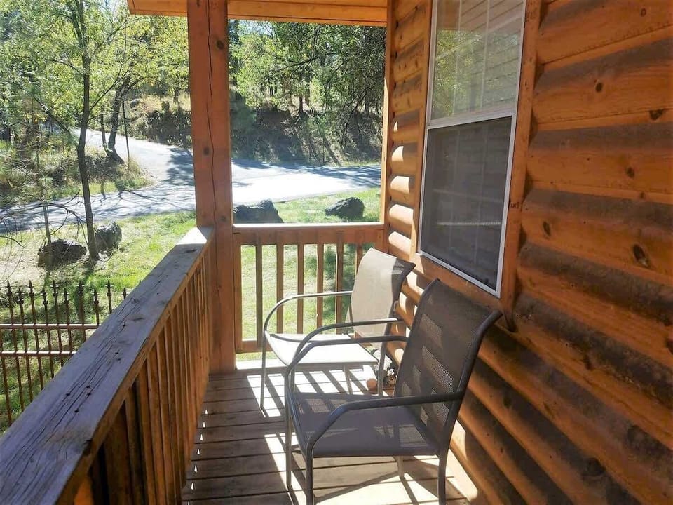 Entry covered porch