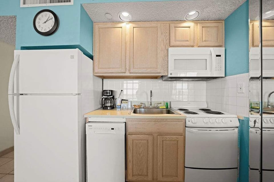 Full Kitchen
