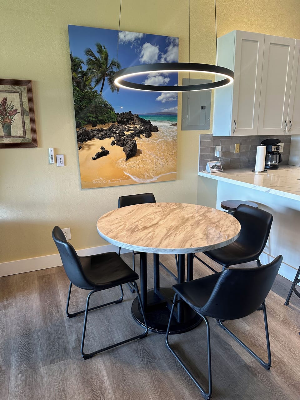 Modern dining