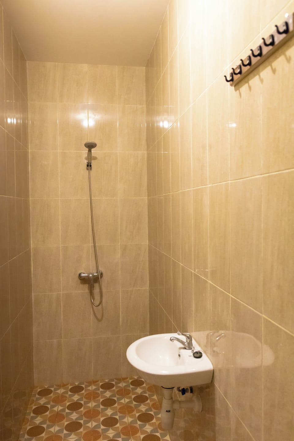 Deluxe Double Room | Bathroom | Shower, towels