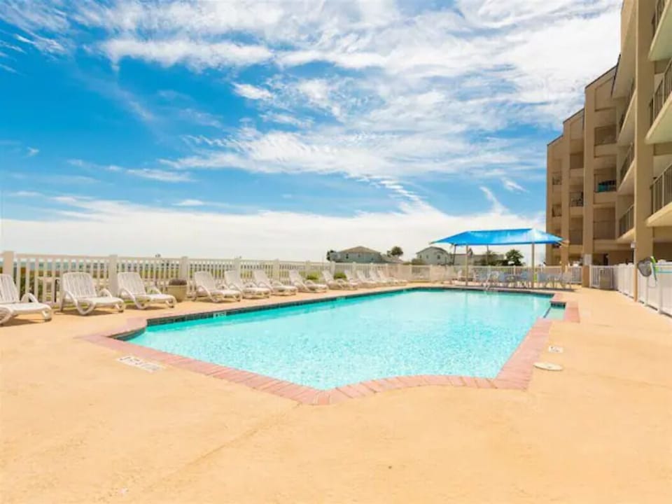 large, clean swimming pool