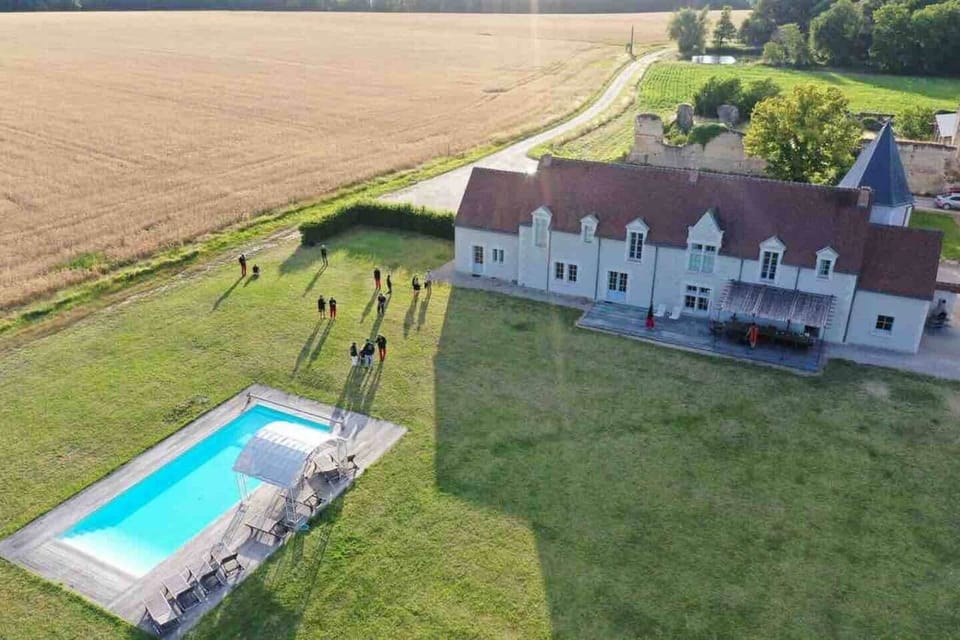 Vue du ciel
La demeure de Bizard sous toutes ses faces