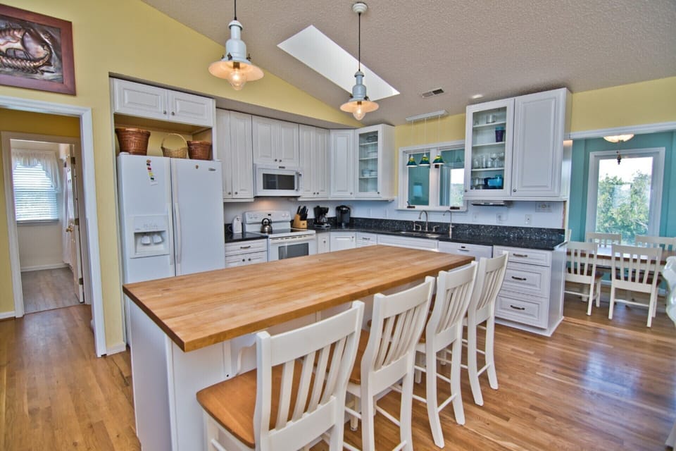 Large Maple Butcher Block Island with CounterTop Seats for 4 Kitchen "Helpers"