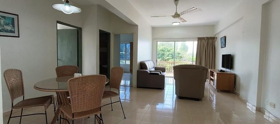 Premium Apartment, 2 Bedrooms, Refrigerator, Beach View | Living area | Plasma TV