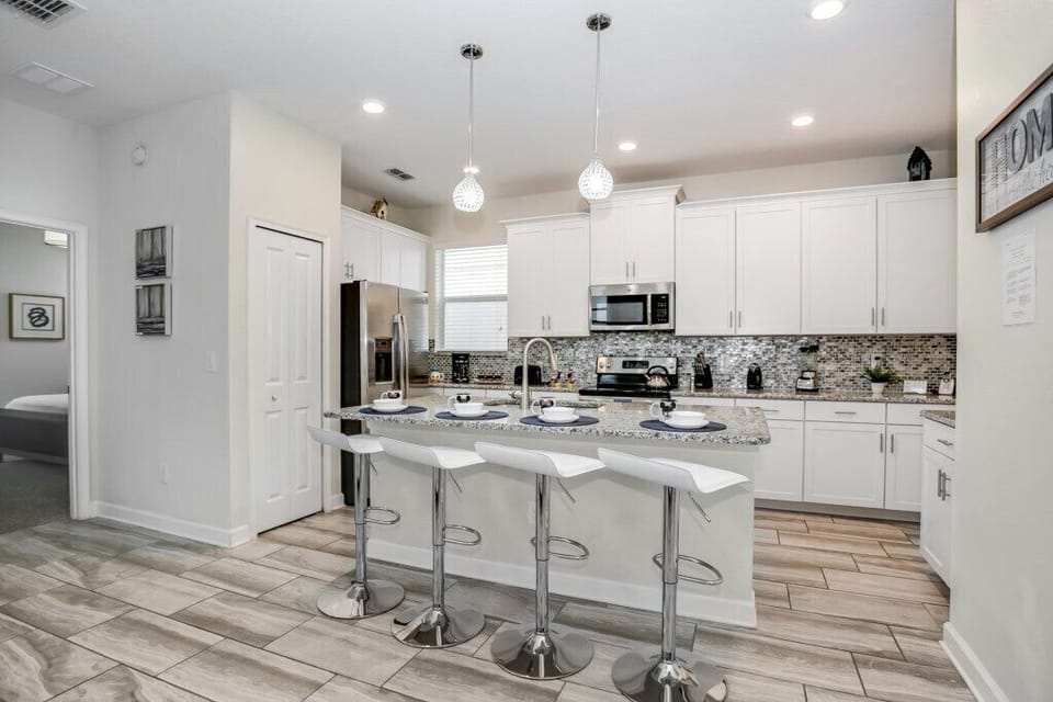 4778KingCastleCir_08