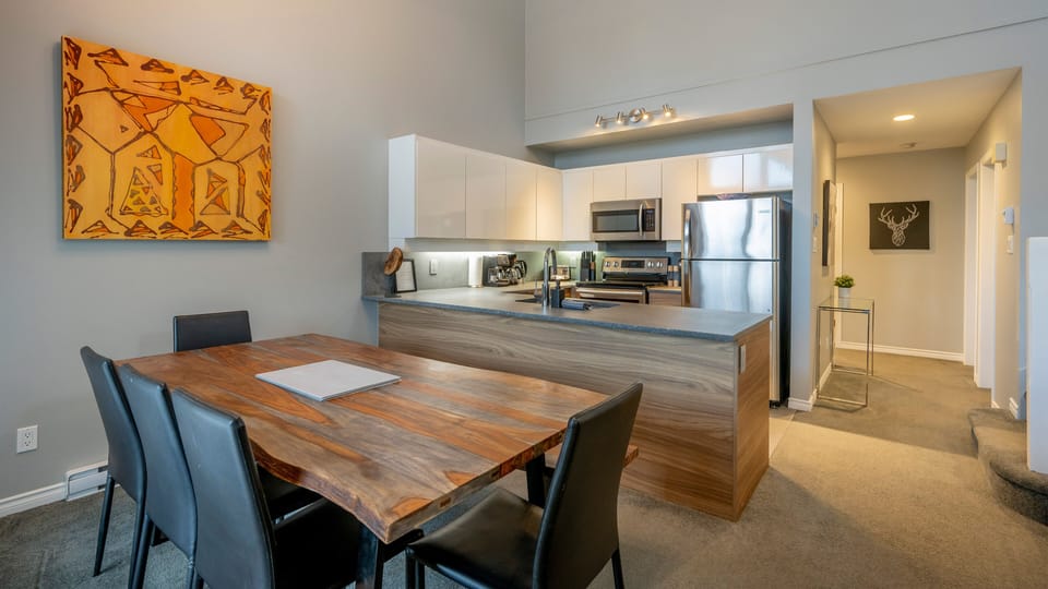 Dining Area, Kitchen