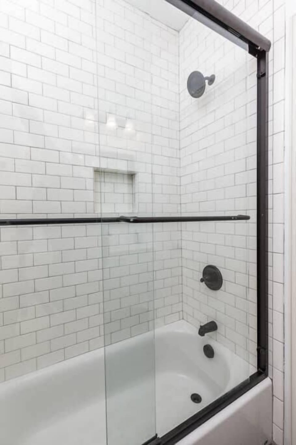 Bathroom 3: Shower/Tub combo 