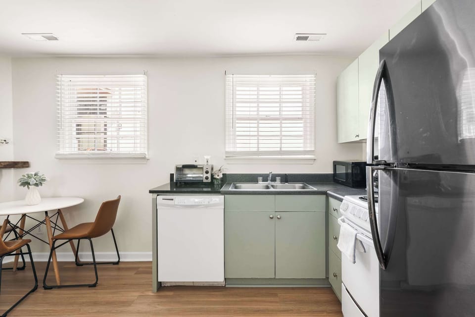 Fully equipped kitchen with everything you need to cook a meal!