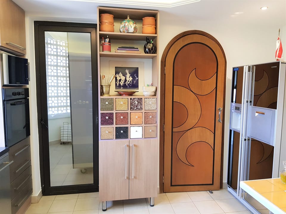 Apartment, 2 Bedrooms | Private kitchen | Full-size fridge, microwave, oven, stovetop