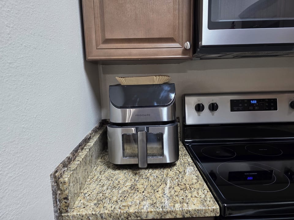 Airfryer with liners.