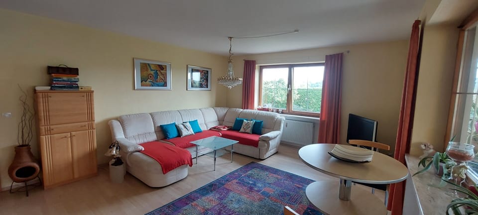 Deluxe Apartment | Living area