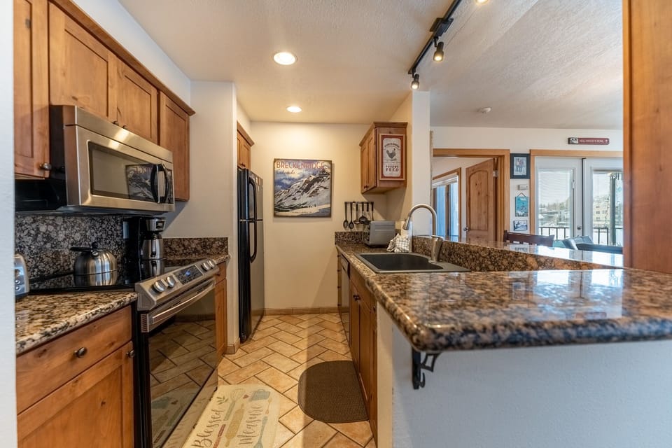 Full-sized kitchen.