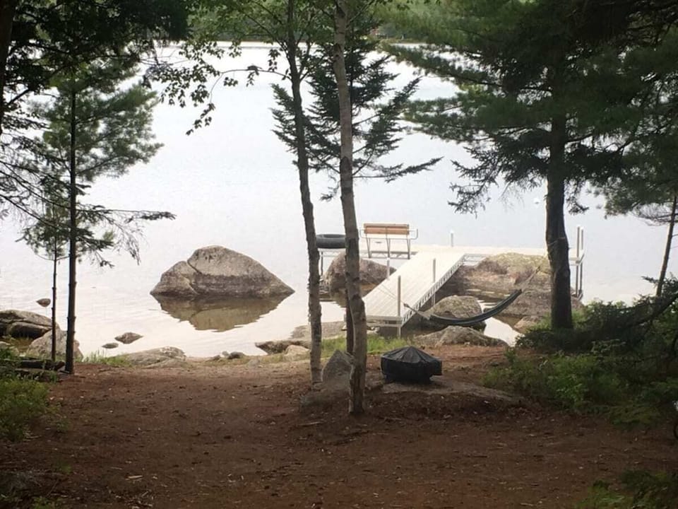 Great shallow wading area in front of rocks for little ones.