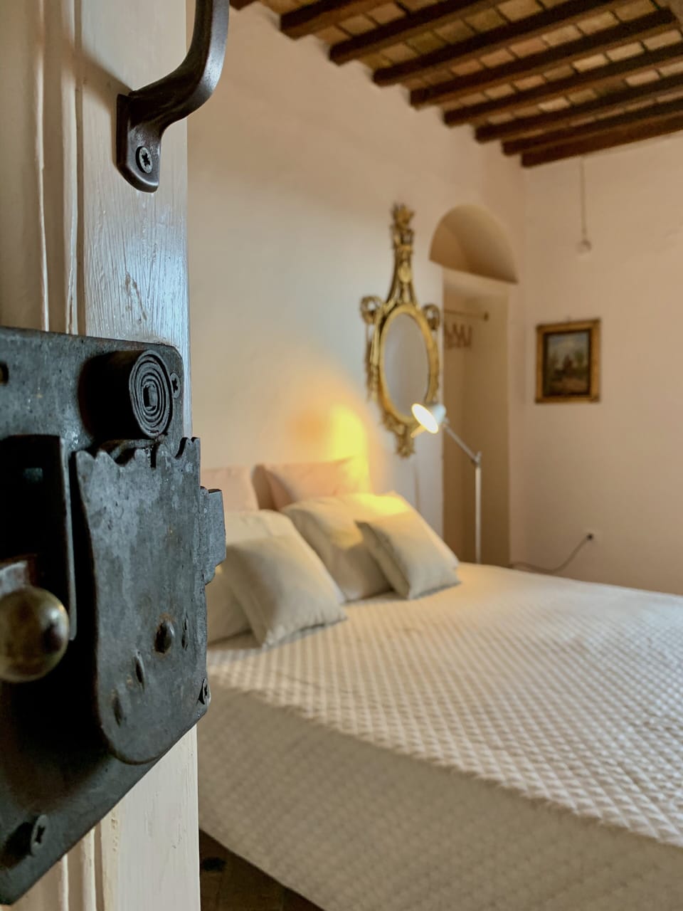 Comfort Double Room, Sea View | In-room safe, individually decorated, individually furnished, desk