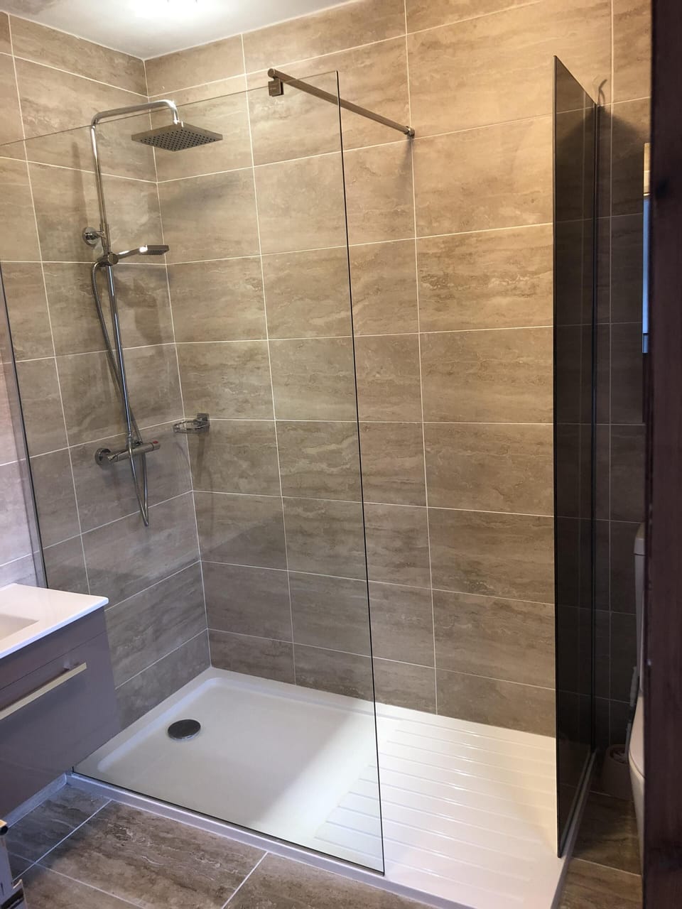 Ensuite shower