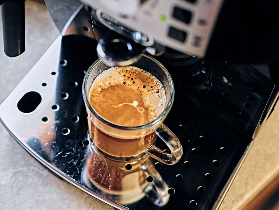 Coffee machine incl. initial supply