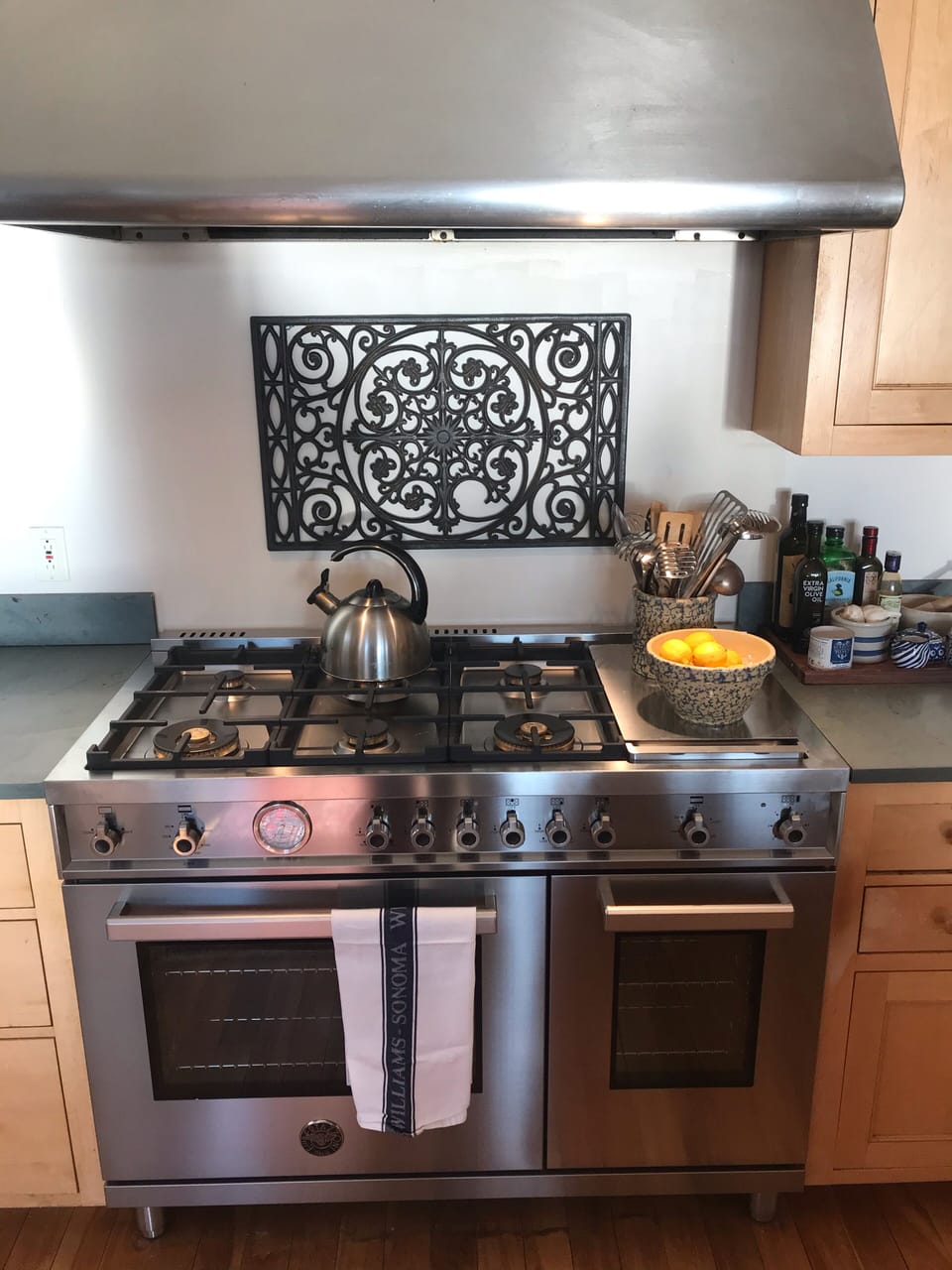 Bertazzoni  48 in gas 6 burner with griddle and double oven