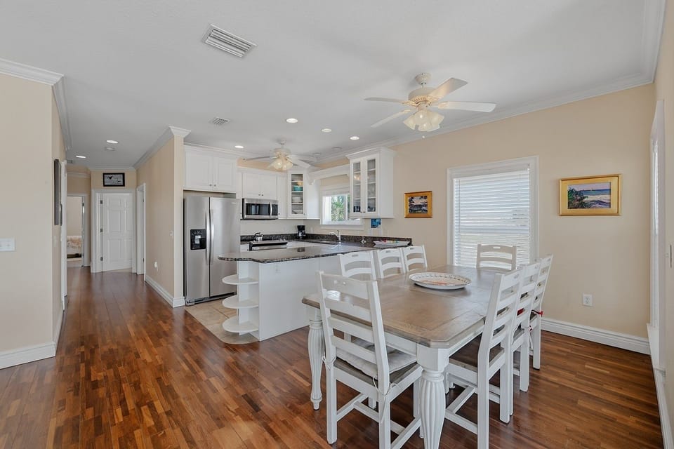 House, 3 Bedrooms | Private kitchen