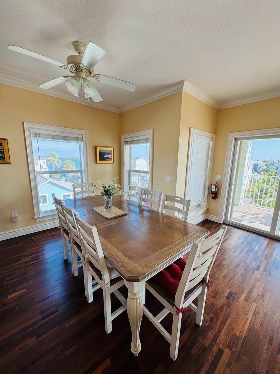 House, 3 Bedrooms | Dining