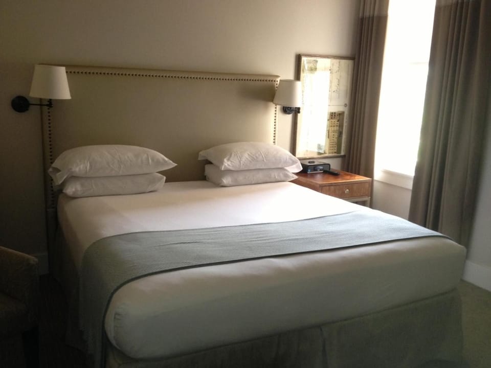 Frette Italian sheets, premium bedding, down comforters, pillowtop beds