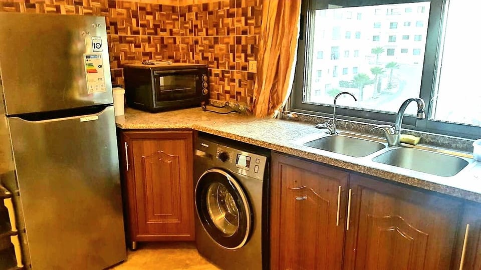 Kitchen, LG Top Mount Refrigerator, Samsung Washing Machine, C.C.K. Water Filter