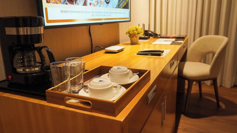 Standard King Room | Premium bedding, down comforters, in-room safe, desk