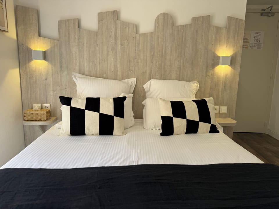 Comfort Room | In-room safe, individually furnished, desk, blackout drapes