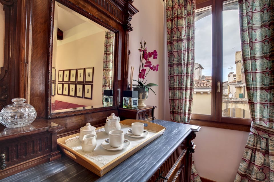 Family Suite (Junior Suite) | Coffee and/or coffee maker