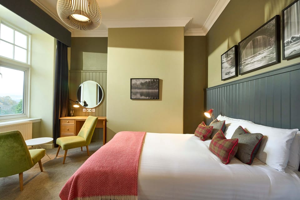 Standard Double or Twin Room | In-room safe, desk, iron/ironing board, free WiFi