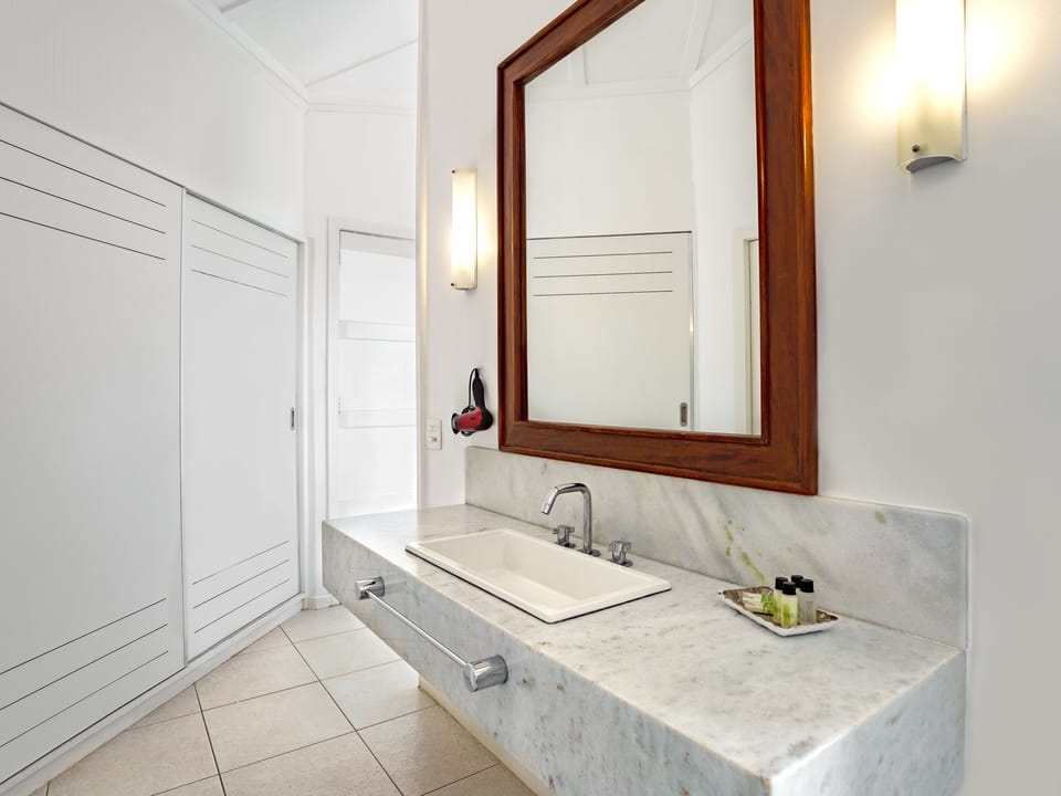Standard Room | Bathroom | Shower, towels