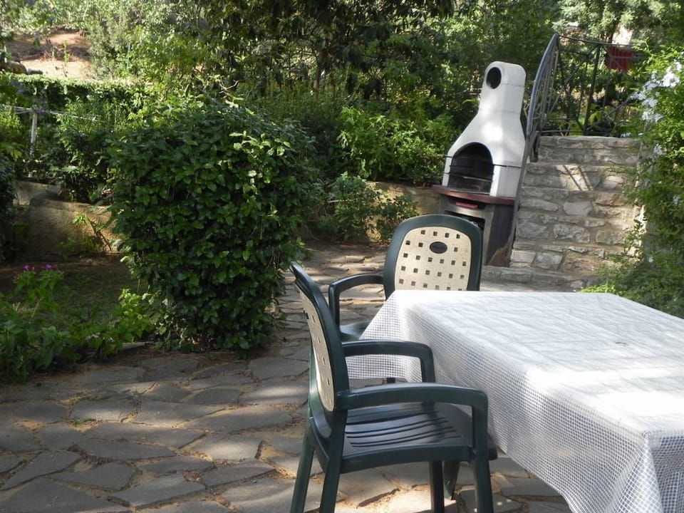 BBQ/picnic area