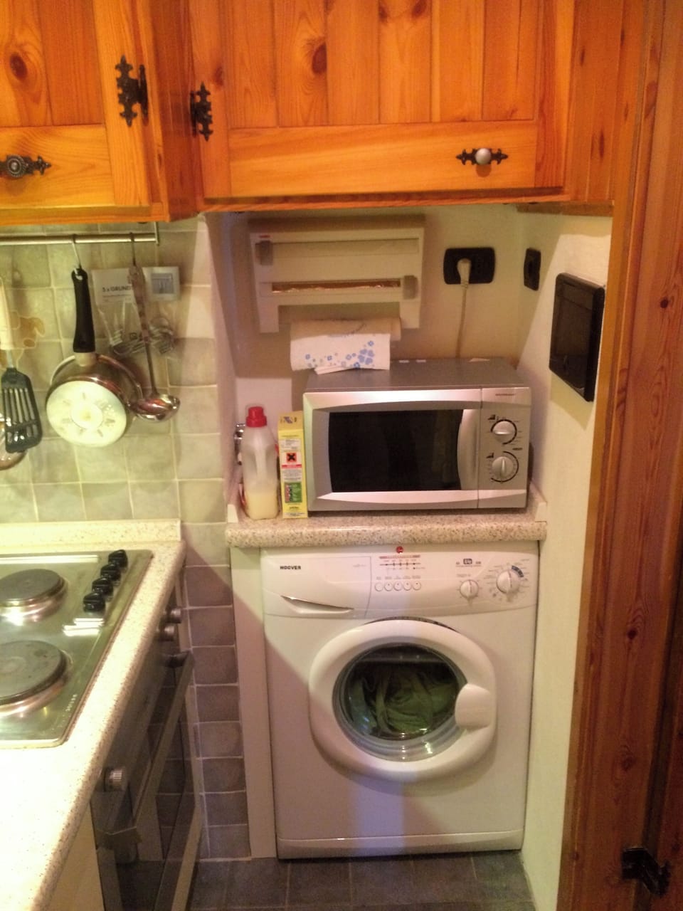 Stovetop, cookware/dishes/utensils