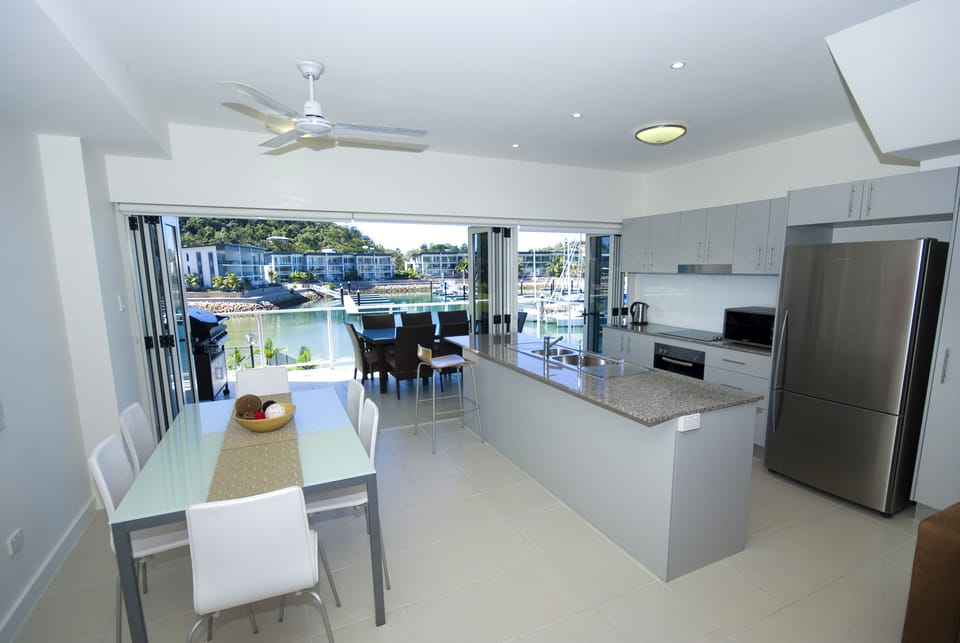 Standard Apartment, 1 Bedroom, Kitchen (Ocean View) | Individually decorated, individually furnished, iron/ironing board