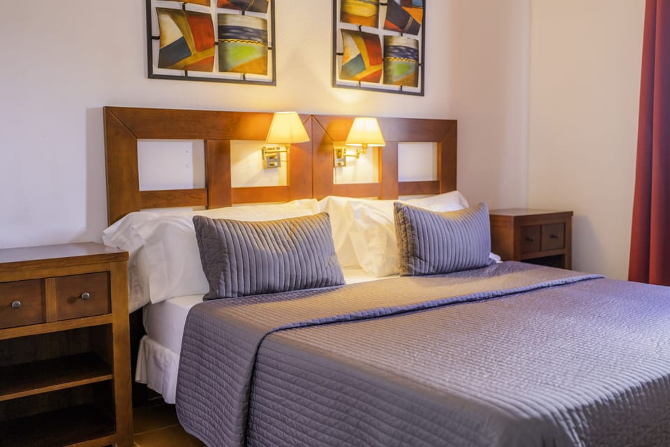Desk, blackout drapes, free WiFi, bed sheets
