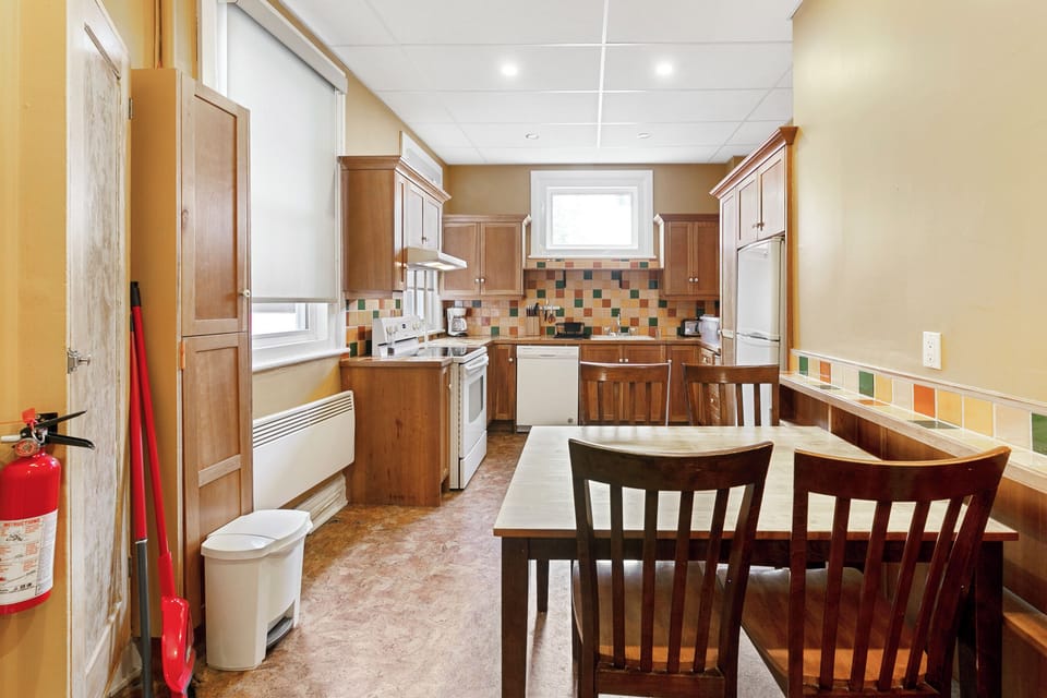 Classic Apartment | Private kitchen | Espresso maker, shared fridge, shared microwave