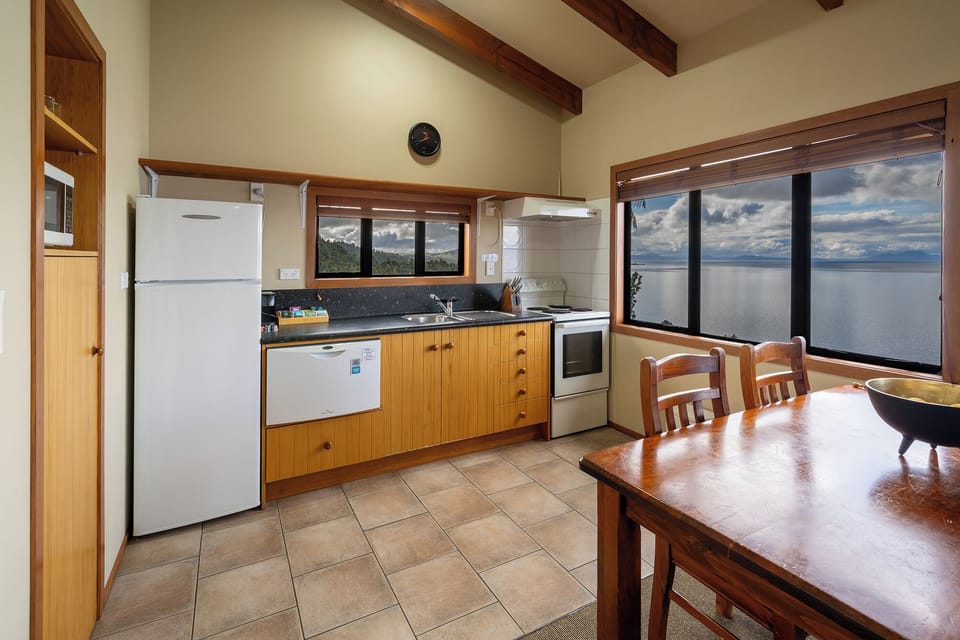 Loft Apartment, 2 Bedrooms | Private kitchen | Full-size fridge, microwave, oven, stovetop