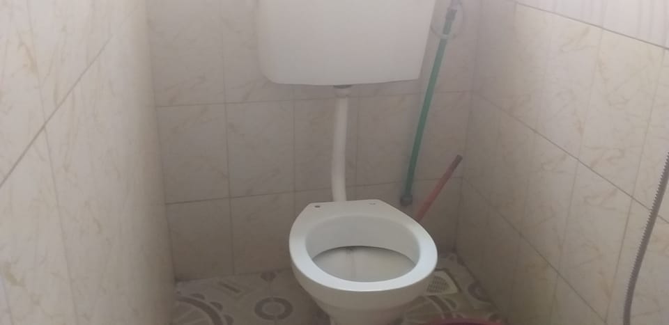 Shower, free toiletries, towels, soap