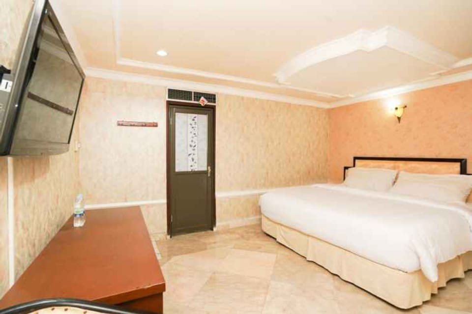Standard Double Room | Desk, free WiFi, bed sheets, wheelchair access