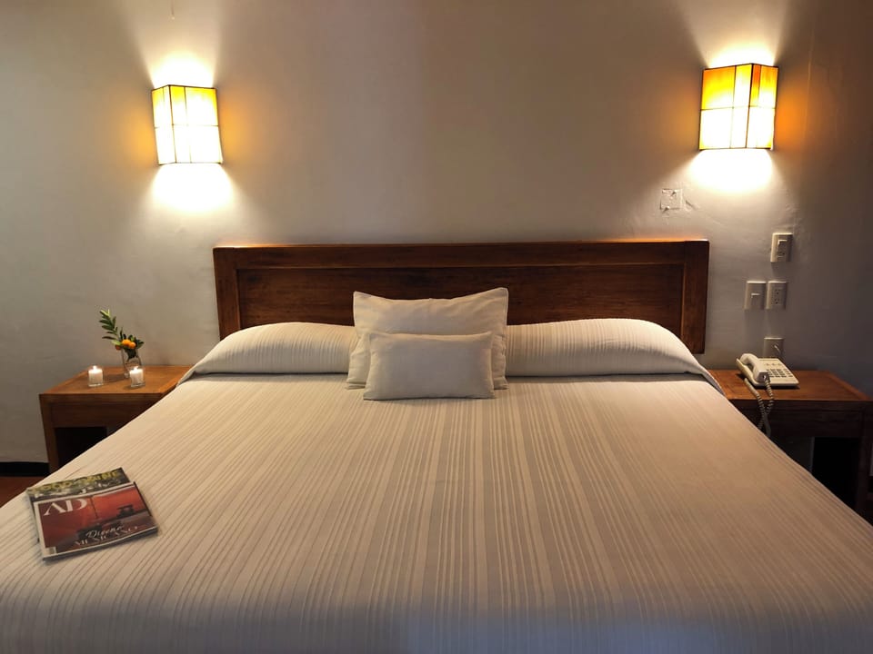 Premium bedding, in-room safe, desk, laptop workspace