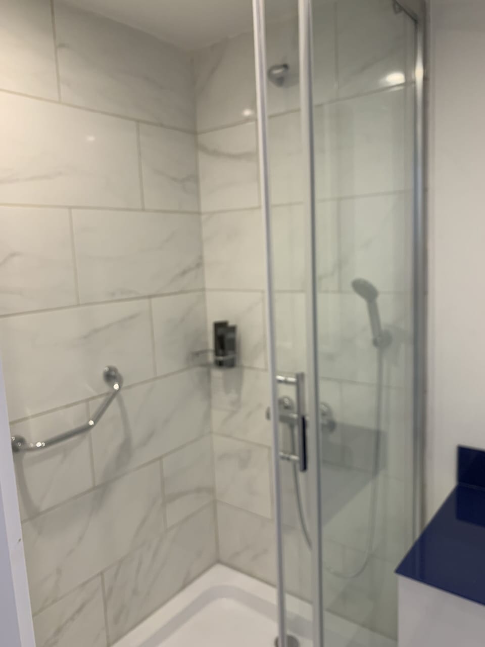 Luxury Apartment, Sea View | Bathroom | Shower, hair dryer, towels