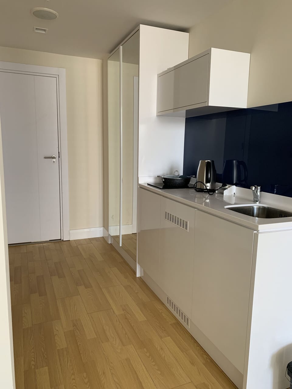 Luxury Apartment, Sea View | In-room dining