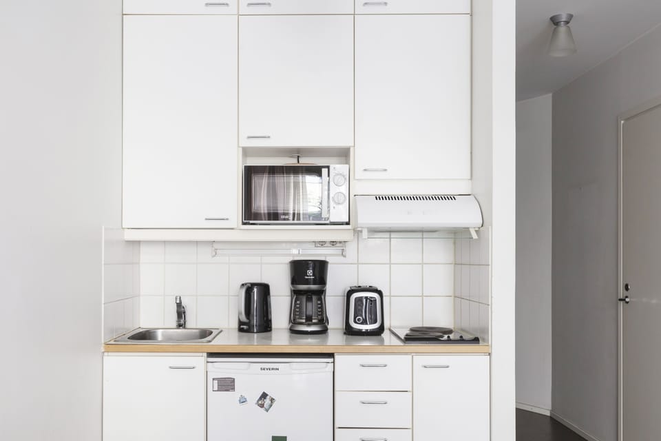 Comfort Studio | Private kitchen | Fridge, microwave, stovetop, coffee/tea maker
